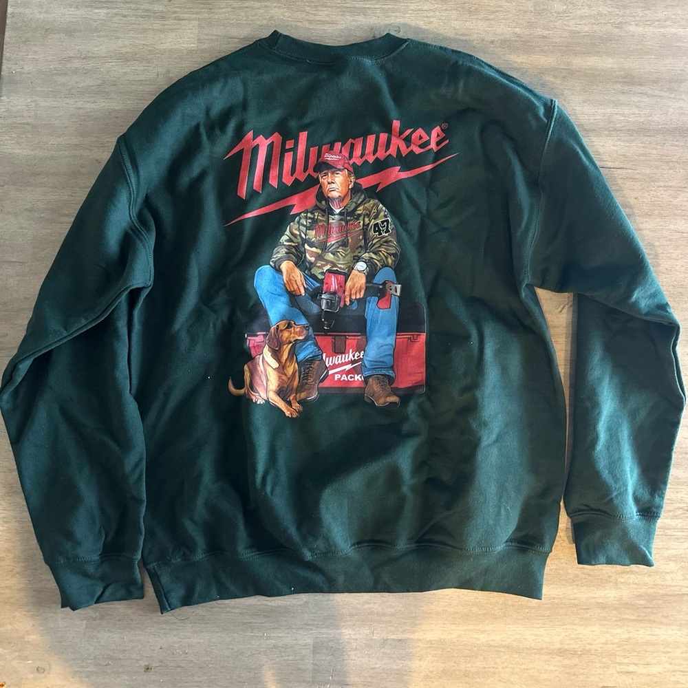 Men’s TRUMP Milwaukee Crewneck